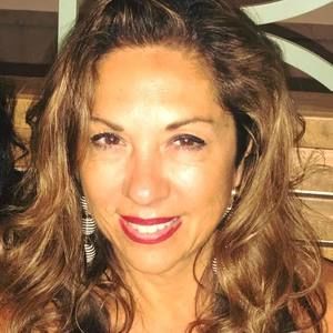 Meet your Posher, Mariella